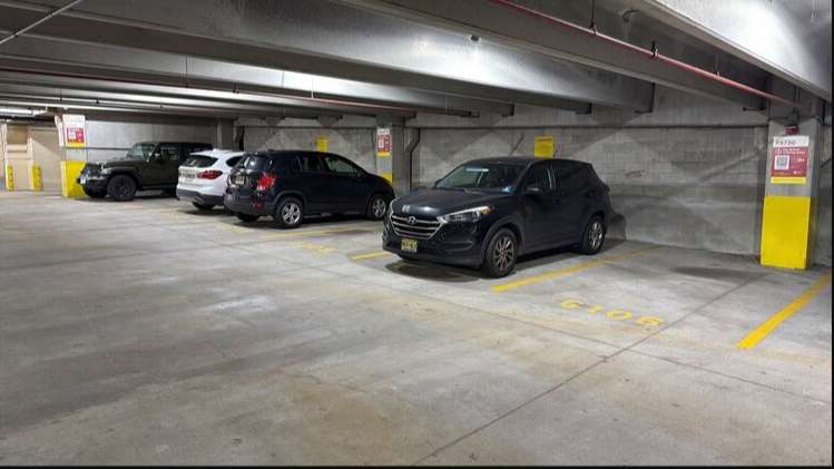 Premium Parking P5730 Port of Manhattan Cruise Parking