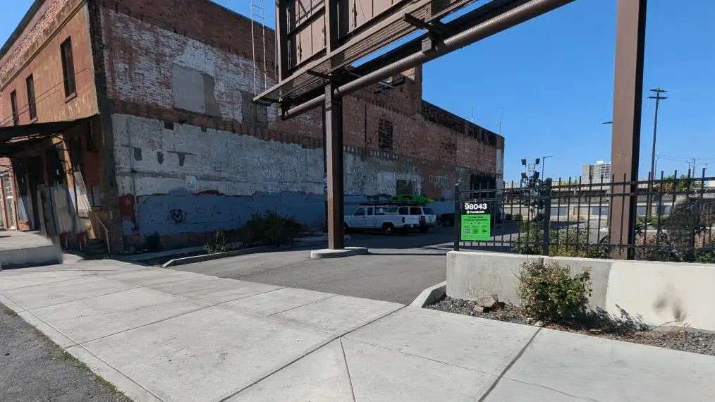 Brown St Lot (130 S Browne St) GEG Airport Parking