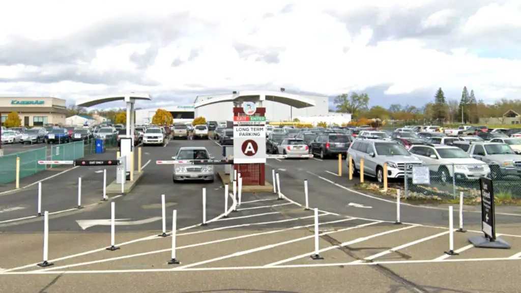 STS Long Term A - 2200 Airport Blvd Parking