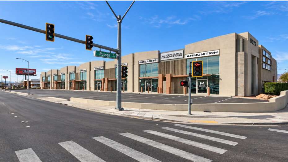 Valley View-Russell Commerce Center Lot