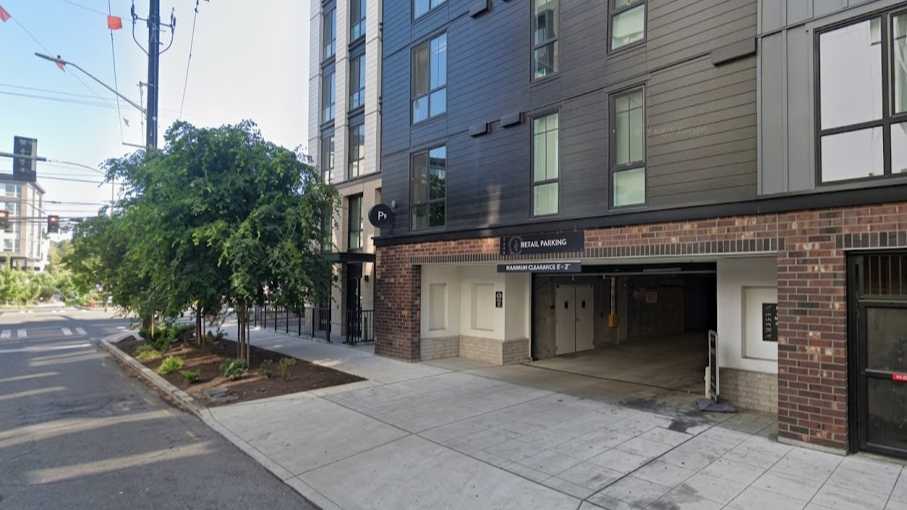 Arista Apartments – 4715 25th Ave NE – Impark Garage