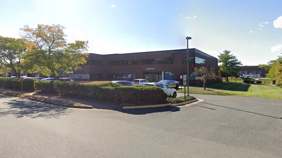 14101 Sully field Cir Suite parking