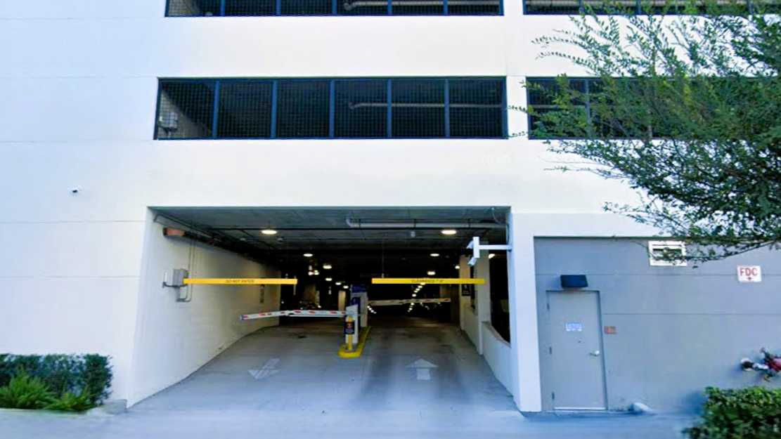 (M) ASHLEY PLAZA GARAGE
