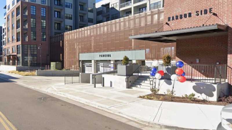 (M) HARBOR SIDE GARAGE