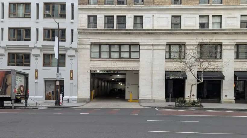 1450 H St. NW - Valet Garage (733 15th Street NW Lot)
