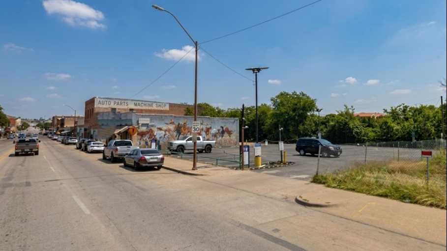 2326 N Main St. – Adobe Stockyard Lot