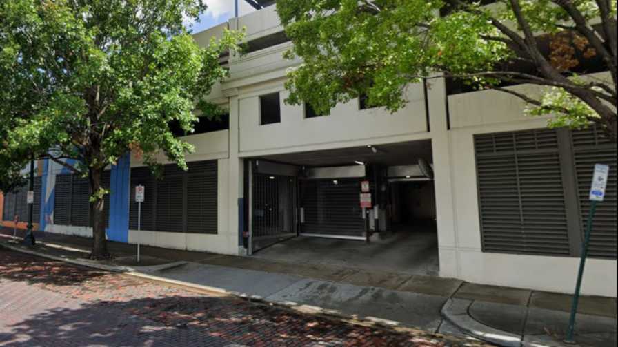 (M) ALLENS LANDING GARAGE - 948 COMMERCE
