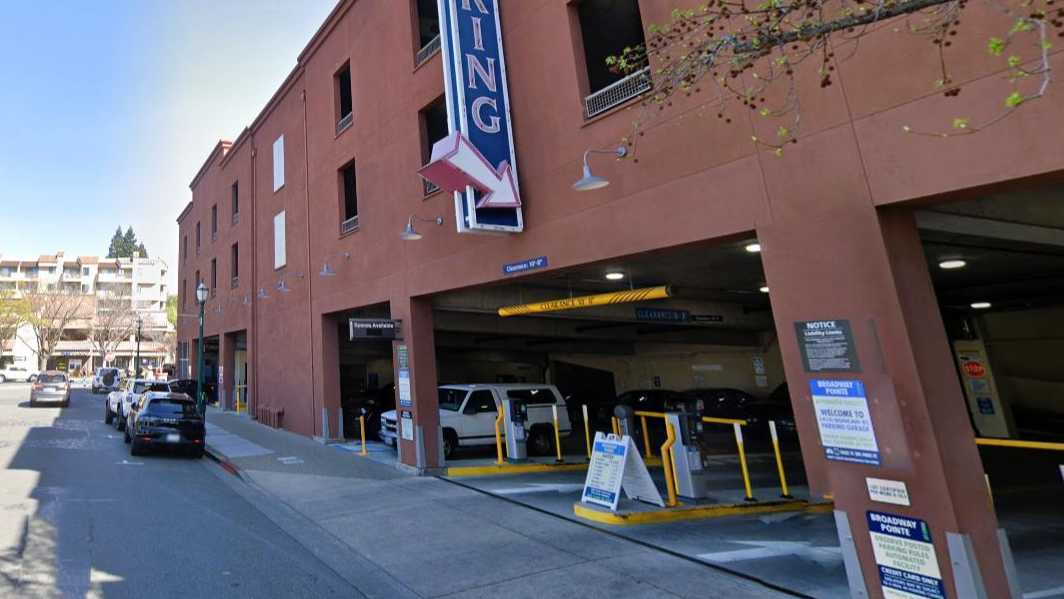 BROADWAY POINTE GARAGE