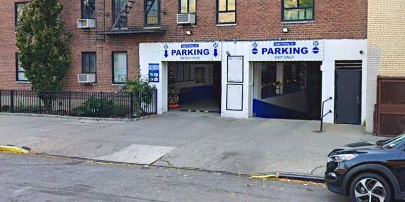 31 Nagle Ave Parking