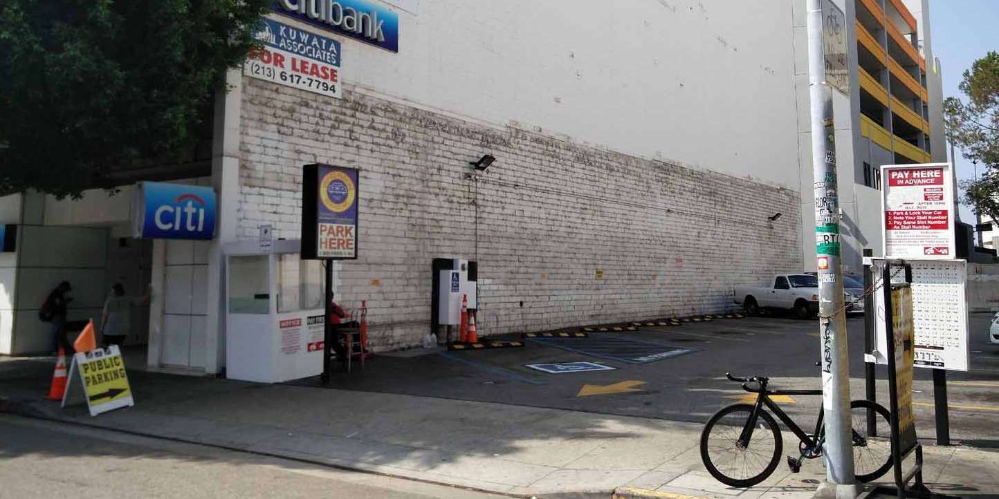 318 East 1st Street Parking