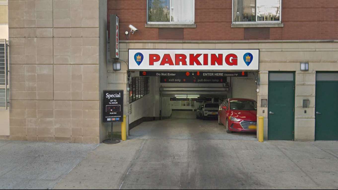 MANHATTAN AVE GARAGE CORP Parking