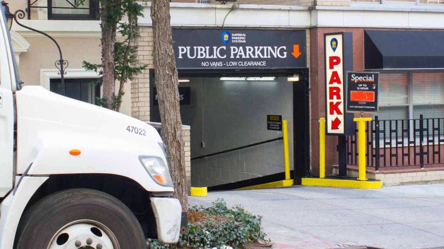 EAST 61 ST STREET PARKING GARAGE CORP