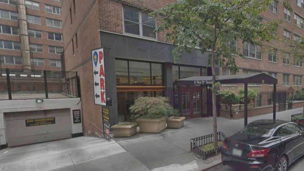 5TH AVE GAR CORP Parking