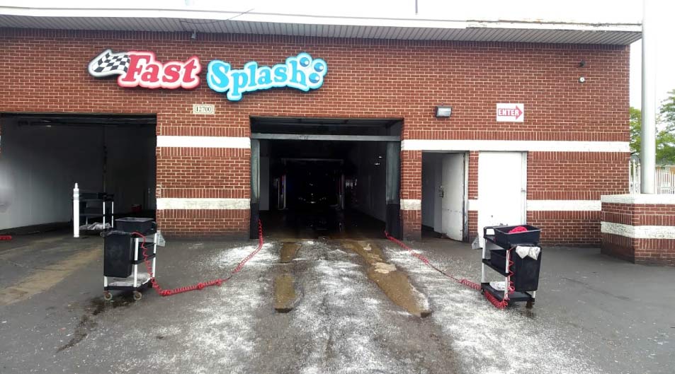 Fast Splash- 12700 W McNichols Rd