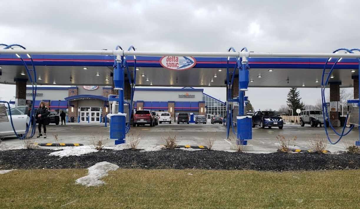 Delta Sonic - 4817 Transit Rd