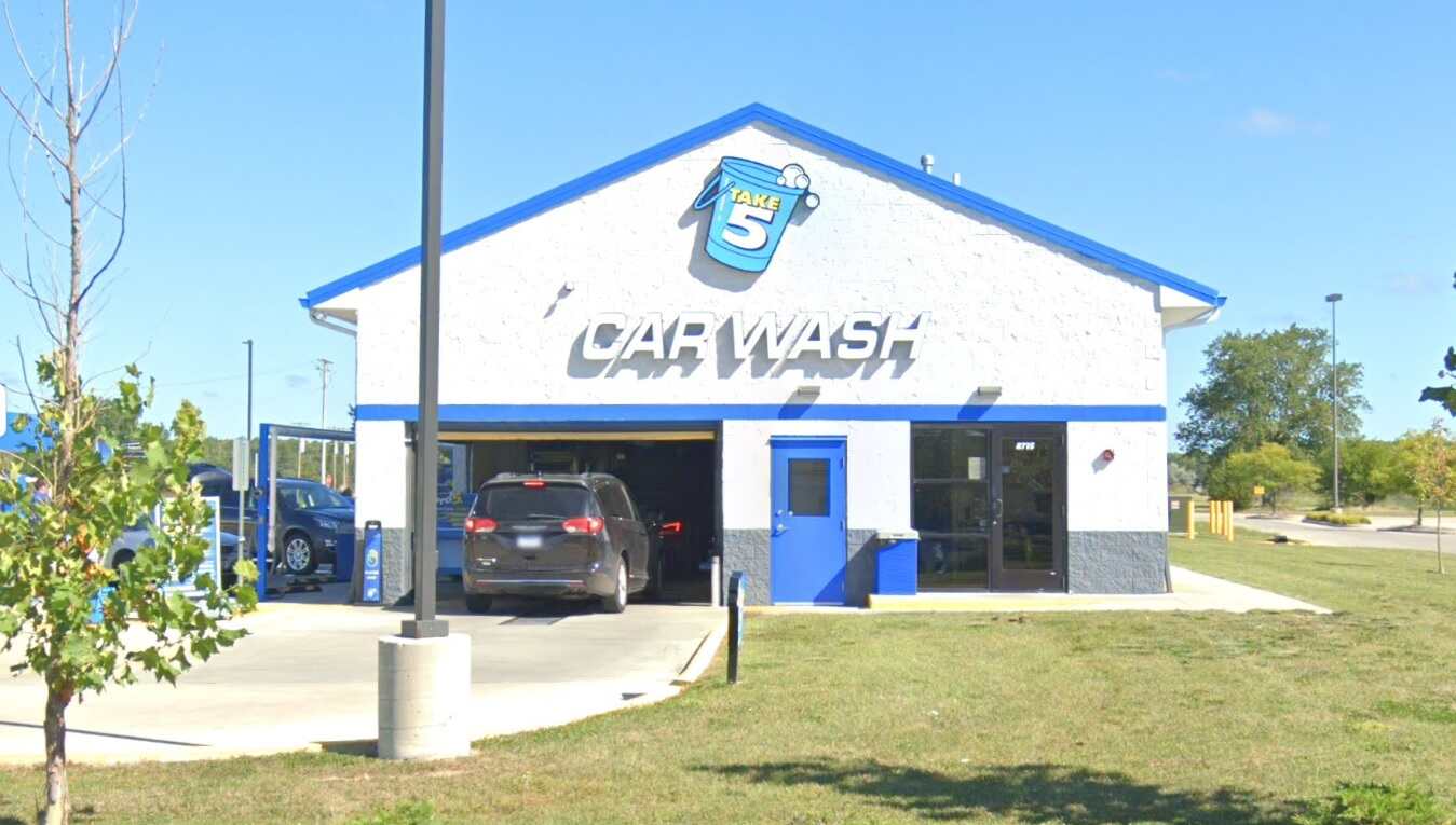 Magic Tunnel Express Car Wash - 517 - Defiance-OH 66