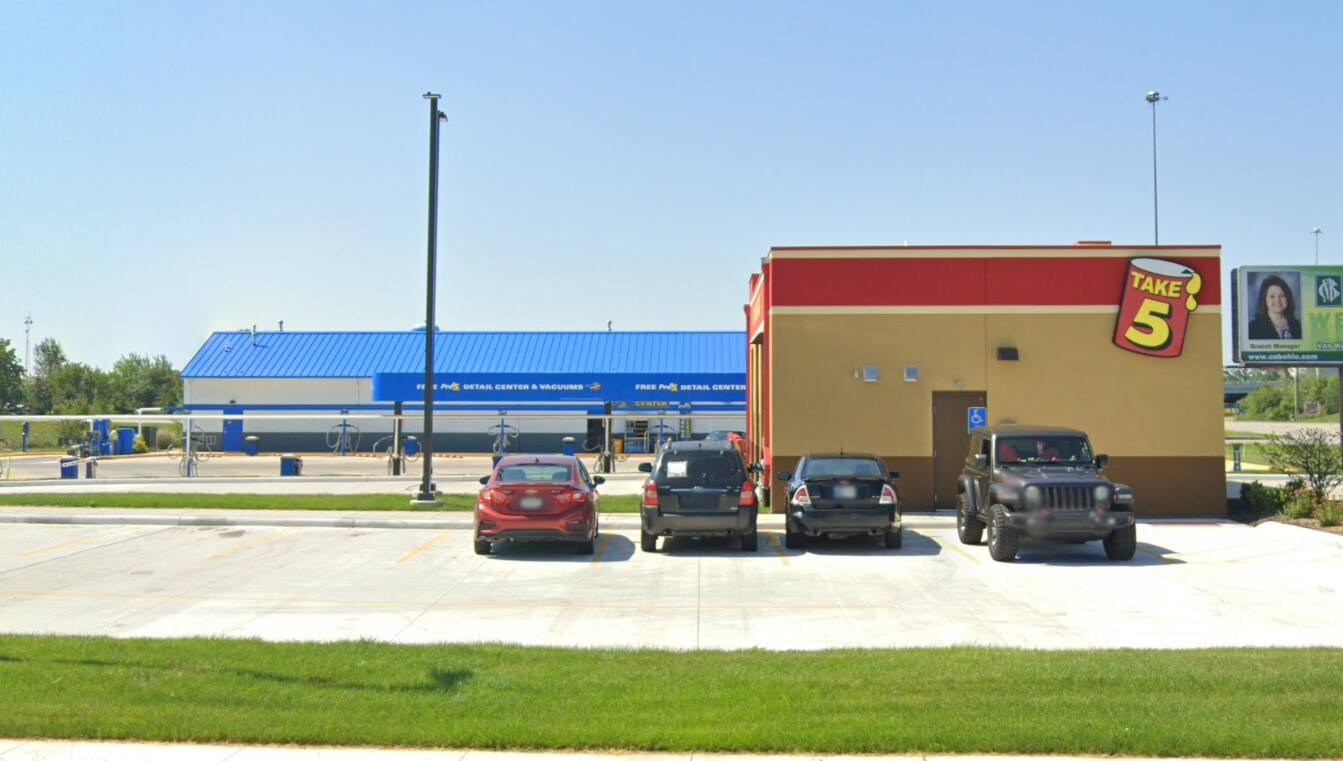 Magic Tunnel Express Car Wash - 523 - Van Wert-Christopher