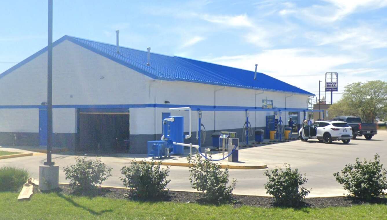 Magic Tunnel Express Car Wash - 522 - Wilmington-Holiday