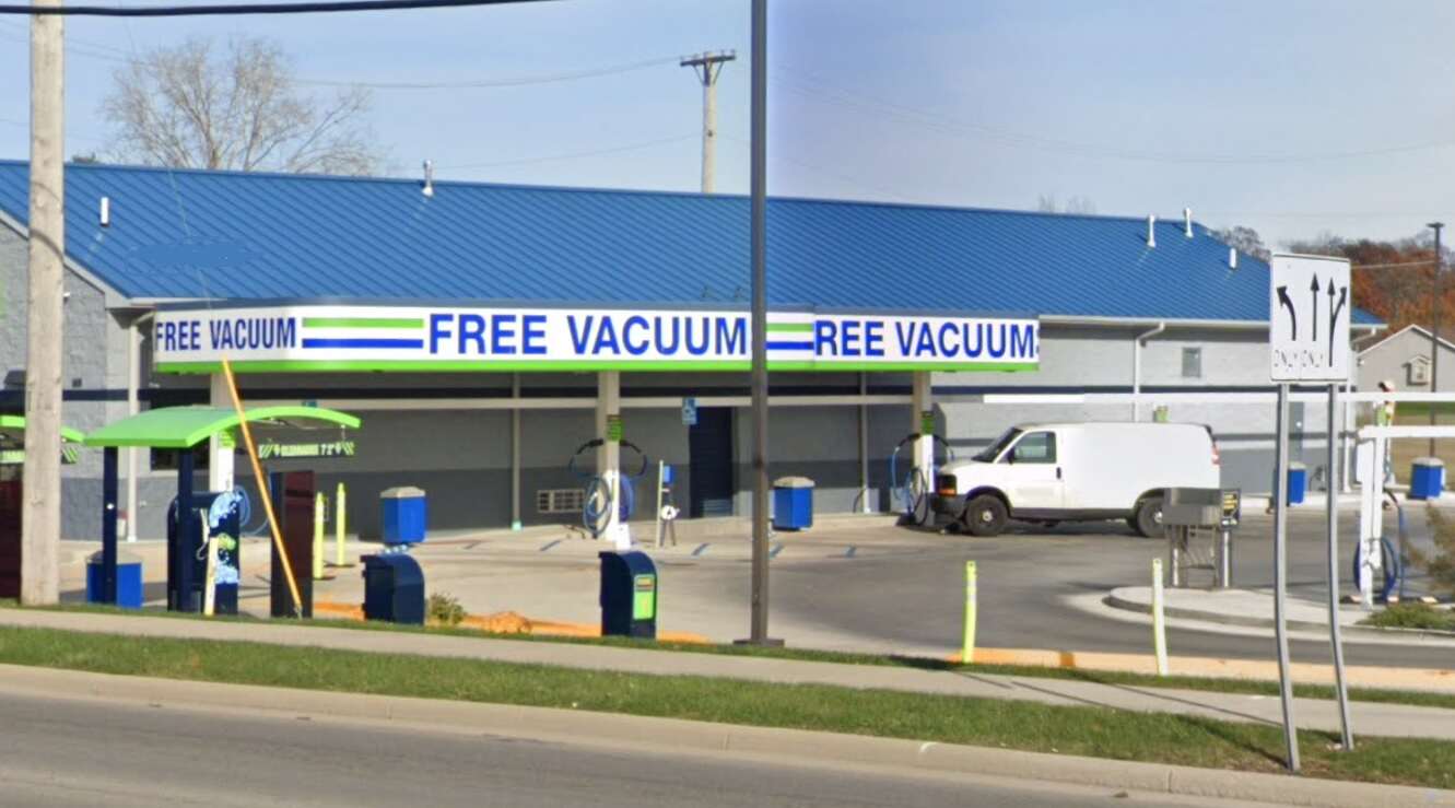 Magic Tunnel Express Car Wash - 521 - Bellefontaine-South Main