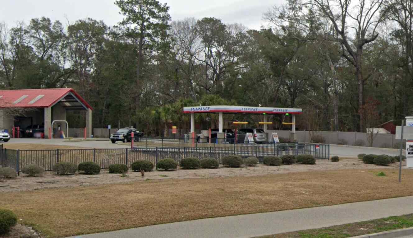 Franks Car Wash Express - 665 - Summerville