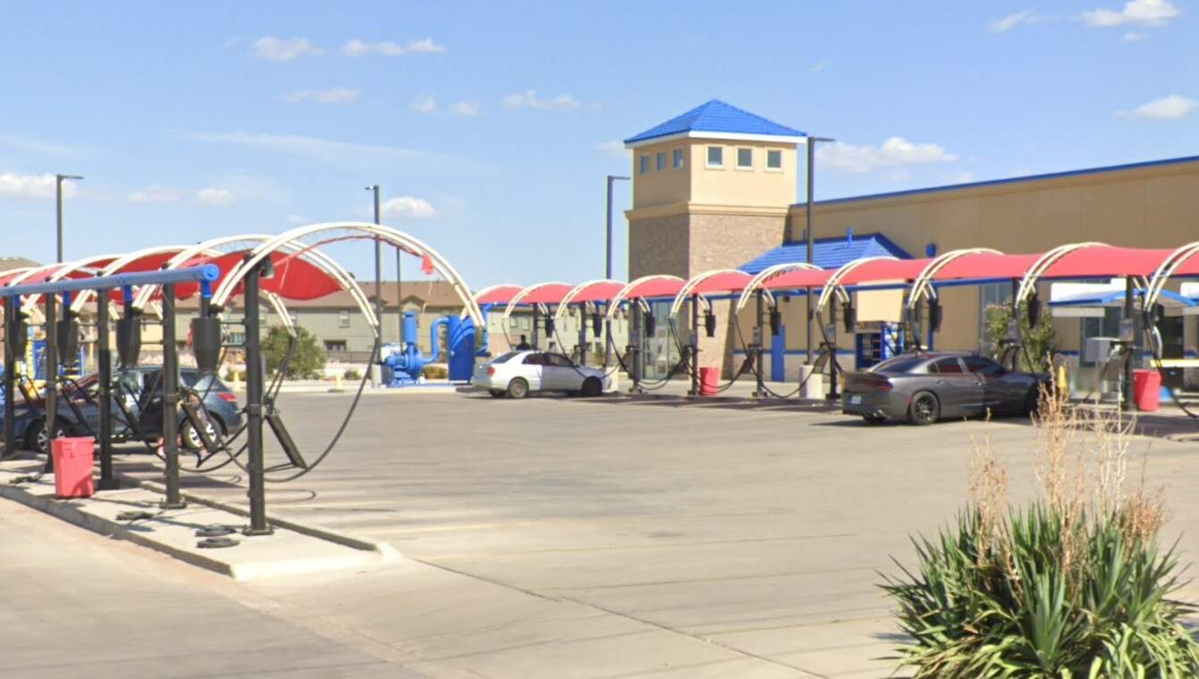 Racer Classic Car Wash - 447 - Lubbock-Milwaukee