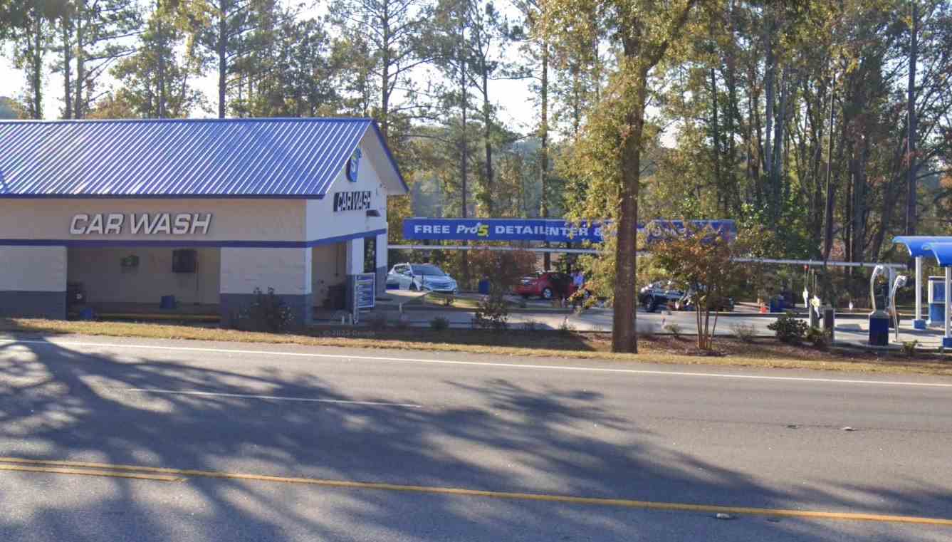 Magic Tunnel Express Car Wash - 687 - LaGrange-Lafayette