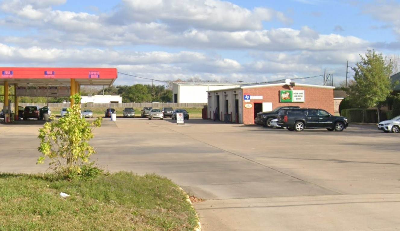 Super Shine Car Wash and Lube - Pecan Grove