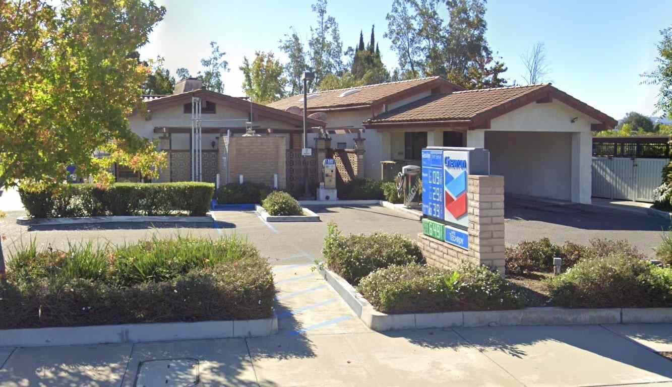 Thousand Oaks Chevron Car Wash- 3505 N Moorpark Rd (Coming Soon)