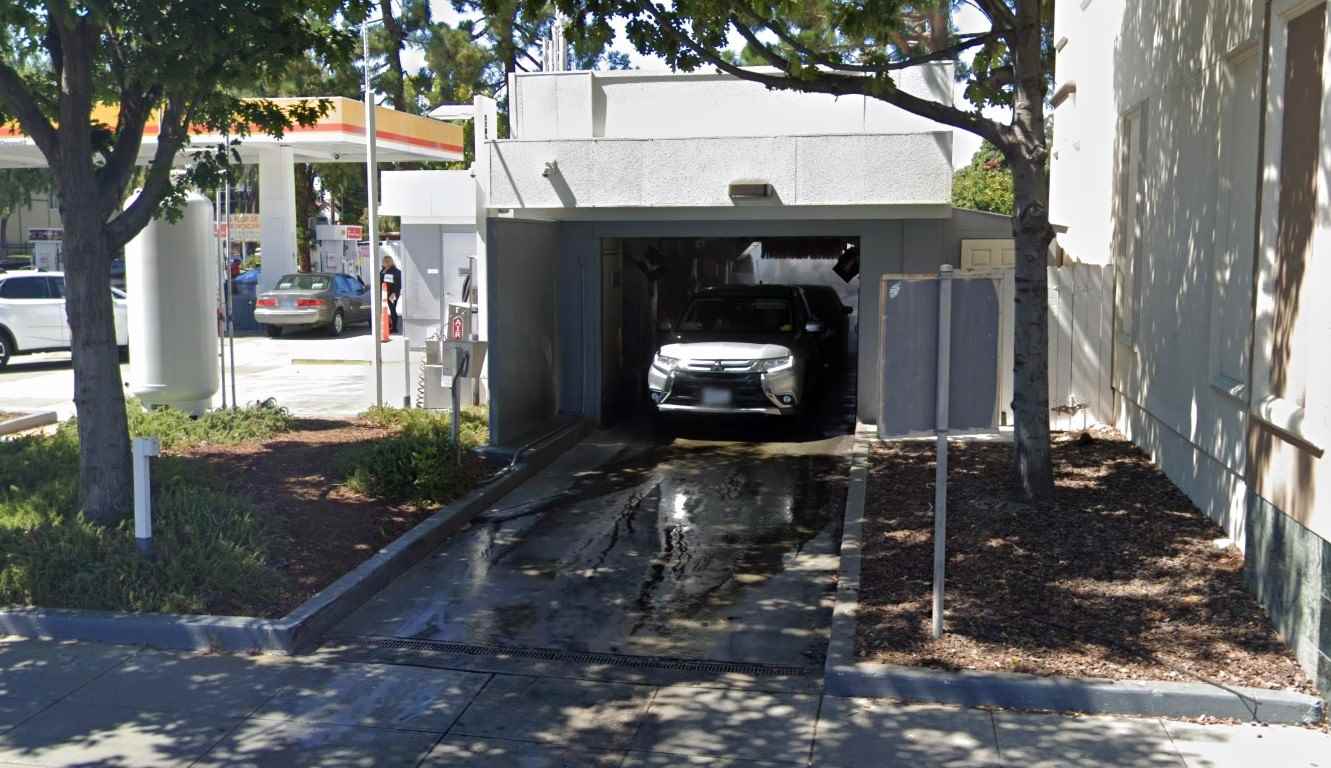 Third Street Shell Loop- 611 E 3rd Ave