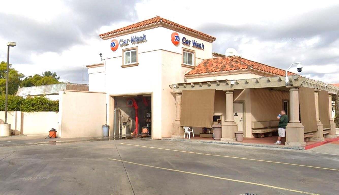 Tustin 76 Auto Wash- 13561 Newport Ave