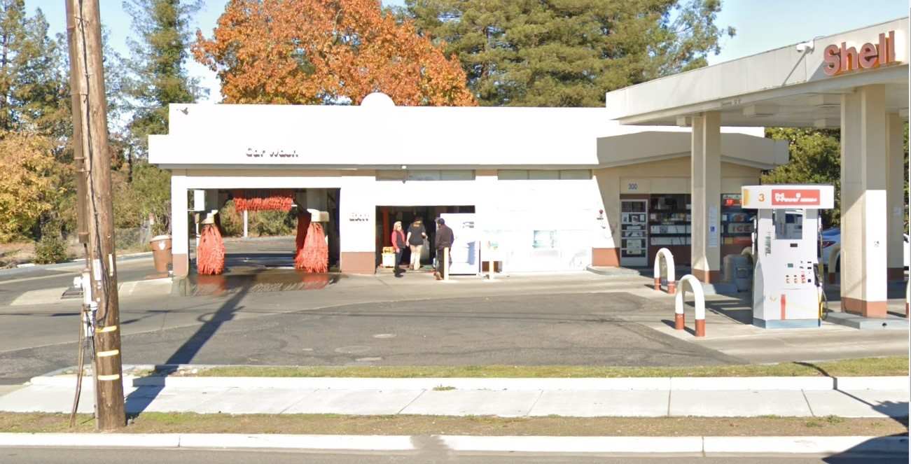 Shell - 300 Lincoln Ave