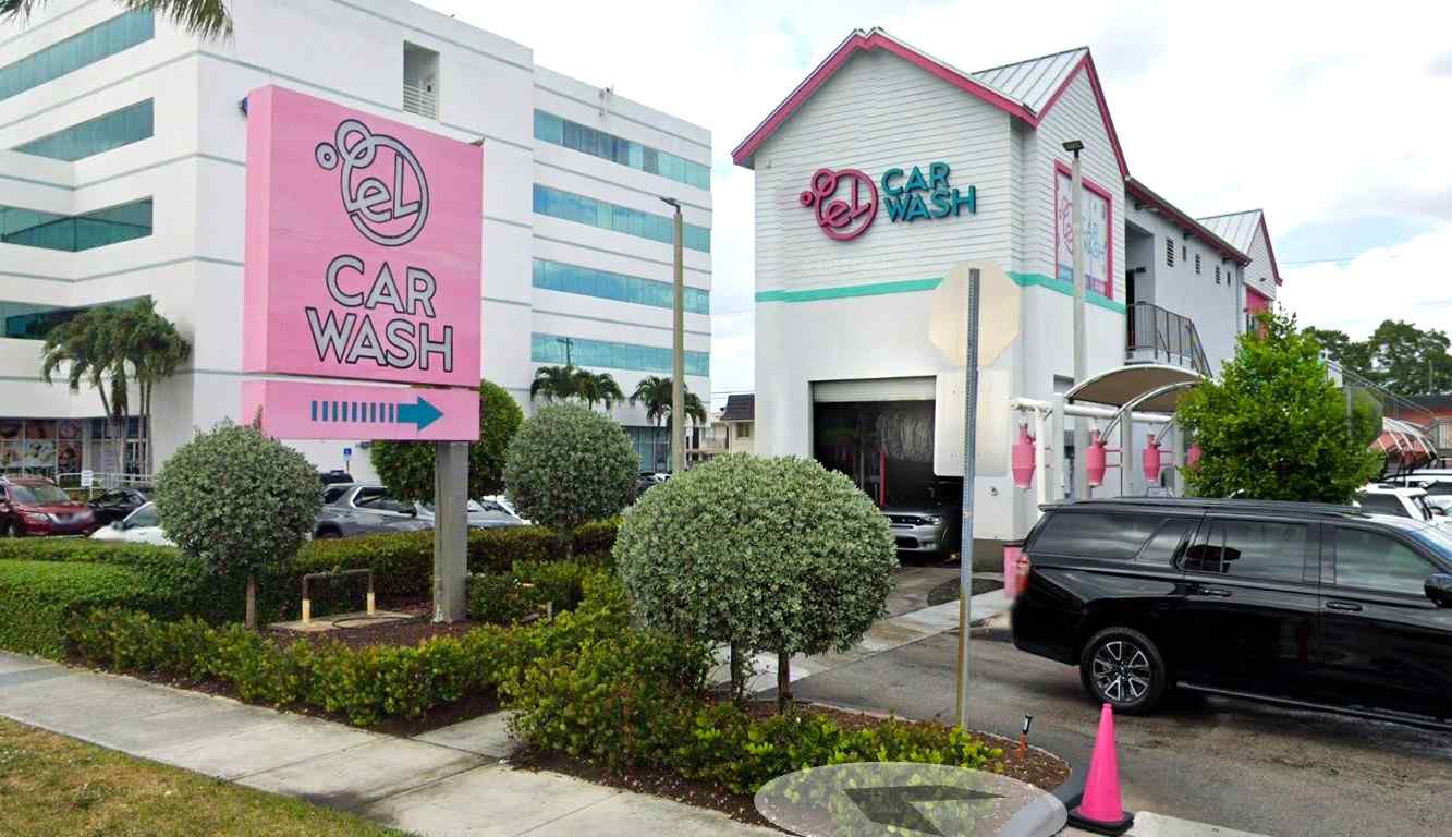 EL CAR WASH - Coral Way