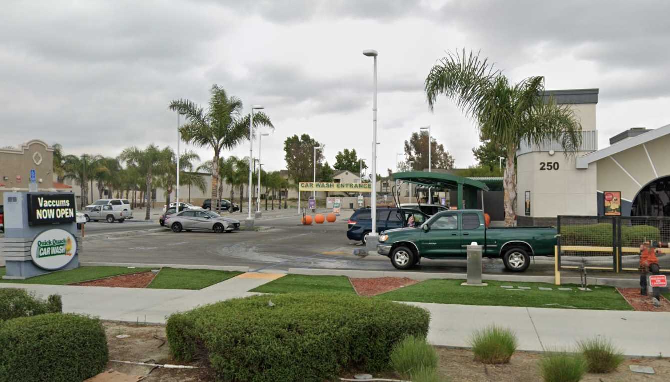 Quick Quack Car Wash - Hemet