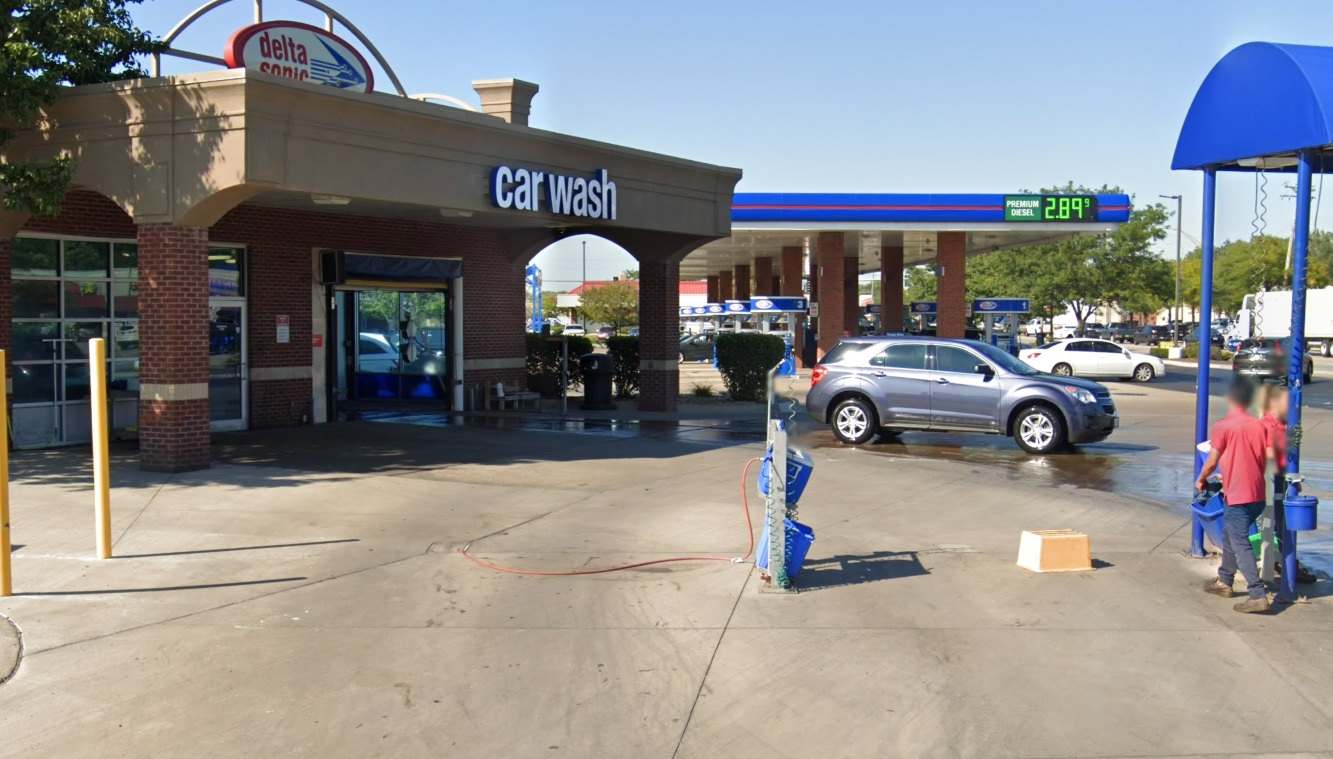 Delta Sonic - 1812 West Jefferson Street