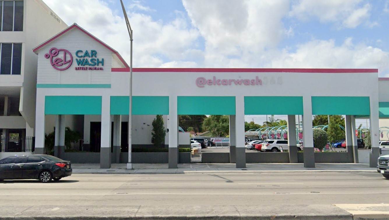 EL CAR WASH - Little Havana
