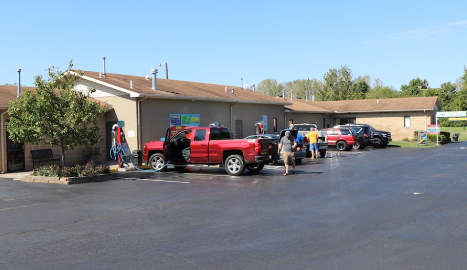 Dean's Car Wash - Xenia