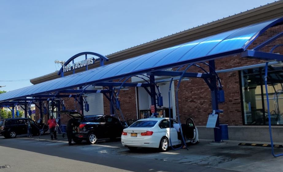Delta Sonic - 718 East Main Street