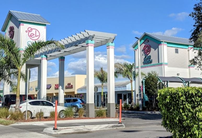 EL CAR WASH - Pinecrest