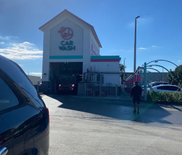 EL CAR WASH - West Miami