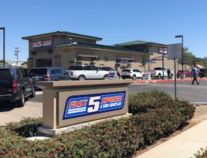 Fast 5 Xpress Car Wash - 41516 Kalmia St