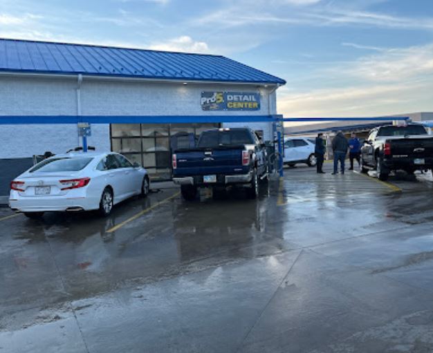 Magic Tunnel Express Car Wash - 519 - Sidney-W Michigan