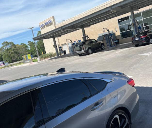 WhiteWater Express Car Wash - Atascocita