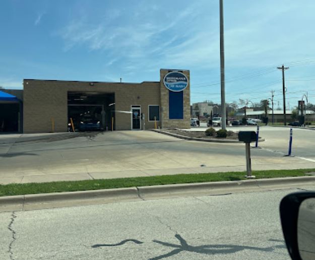 WhiteWater Express Car Wash - Weatherford