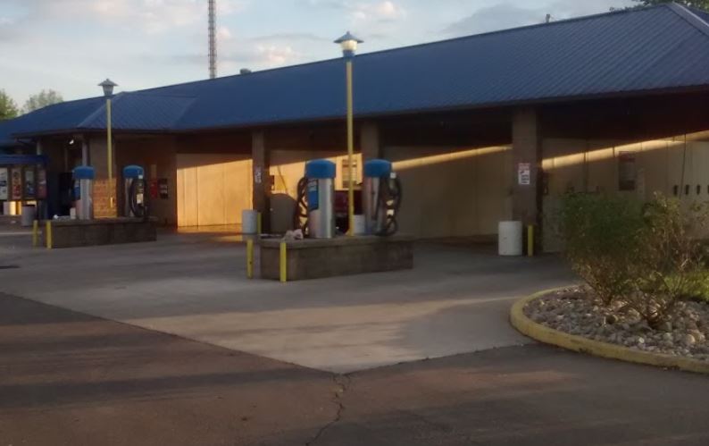 Five Points Car wash - Eaton