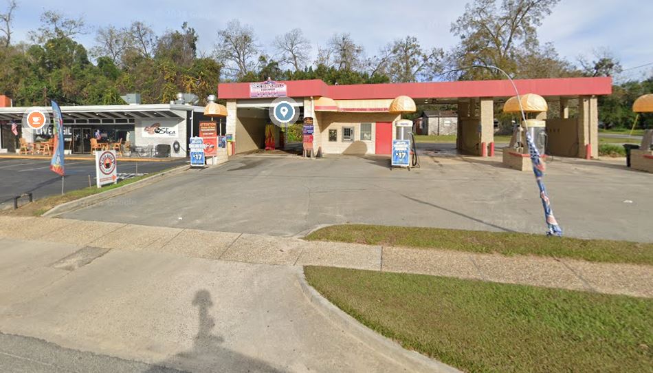 At The Car Wash - Hahira