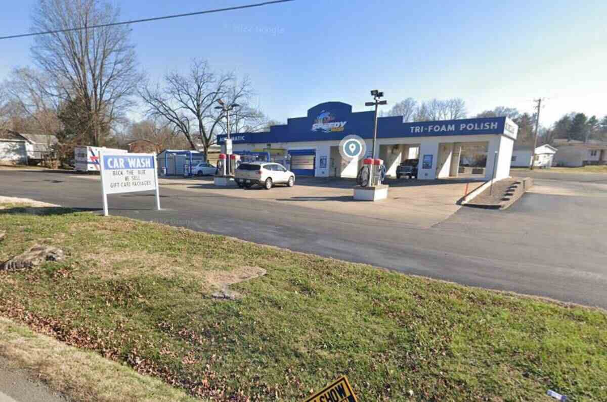 Auto Spa Speedy Wash- Desloge