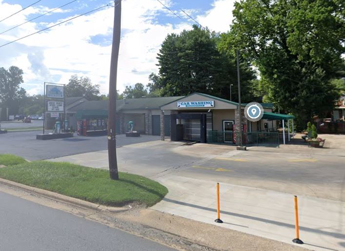 Bonnie Mist Car Washes