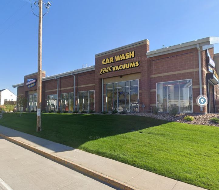 Breeze Thru Car Wash- Cheyenne South