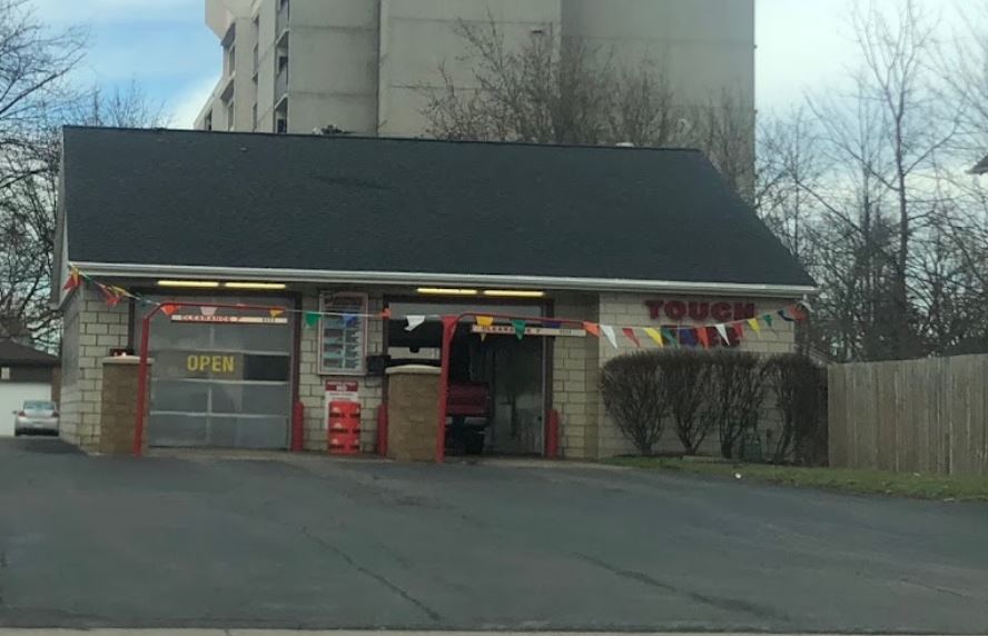Bud's Car Wash Niles