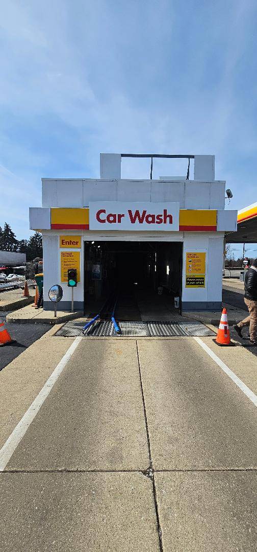 Ernie's Food Mart and Car Wash